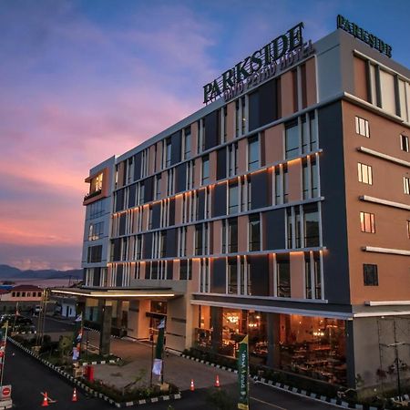 Parkside Gayo Petro Hotel Takengon ภายนอก รูปภาพ