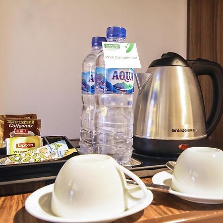 Parkside Gayo Petro Hotel Takengon ภายนอก รูปภาพ