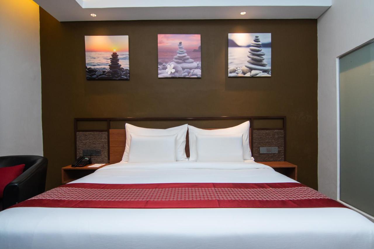 Parkside Gayo Petro Hotel Takengon ภายนอก รูปภาพ