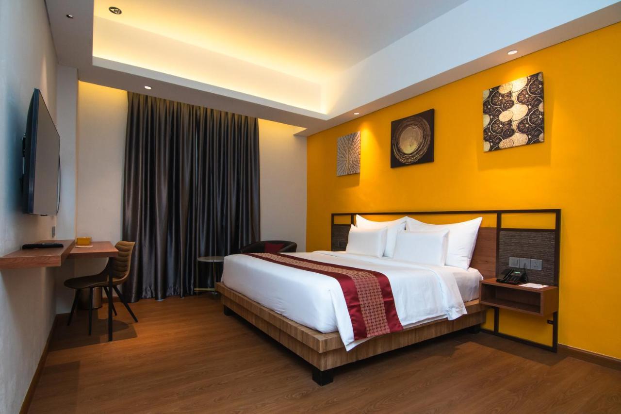 Parkside Gayo Petro Hotel Takengon ภายนอก รูปภาพ