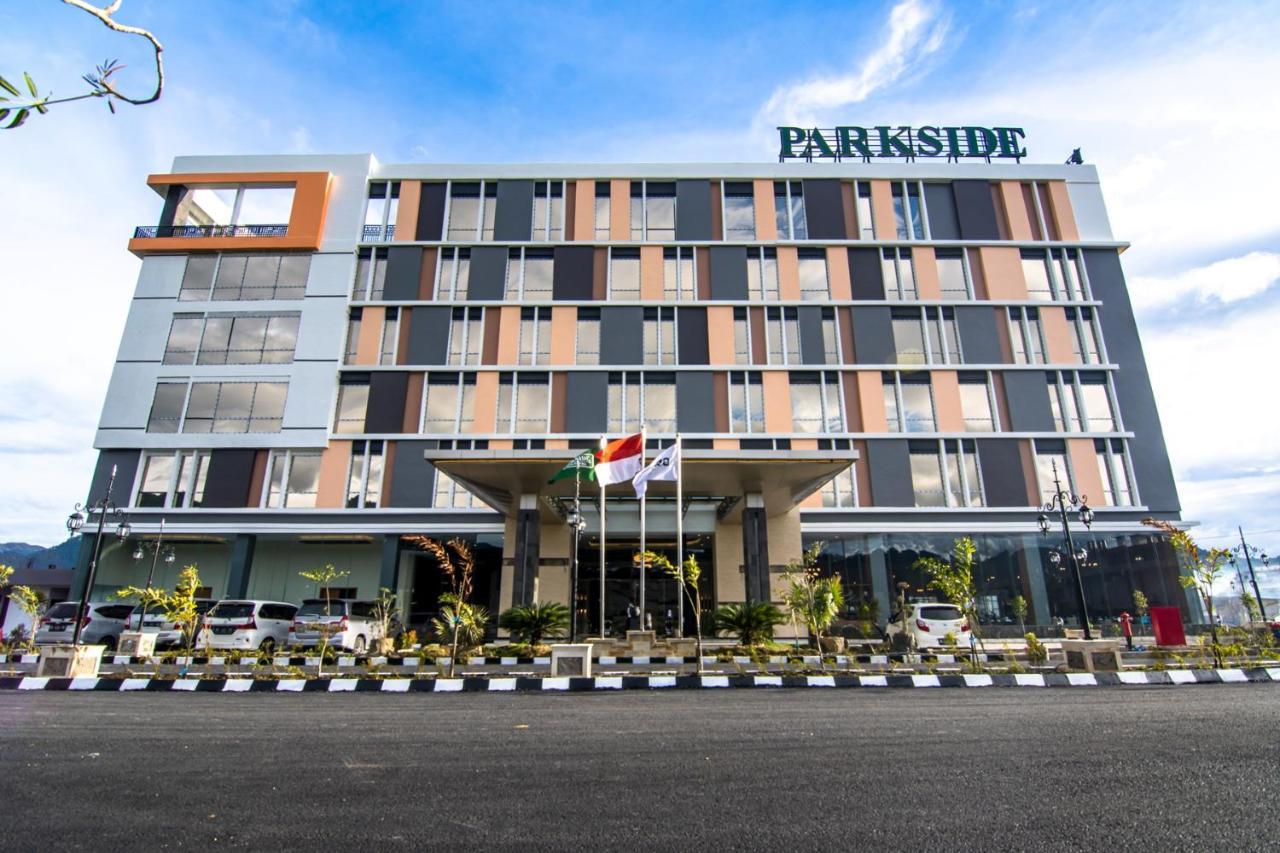 Parkside Gayo Petro Hotel Takengon ภายนอก รูปภาพ
