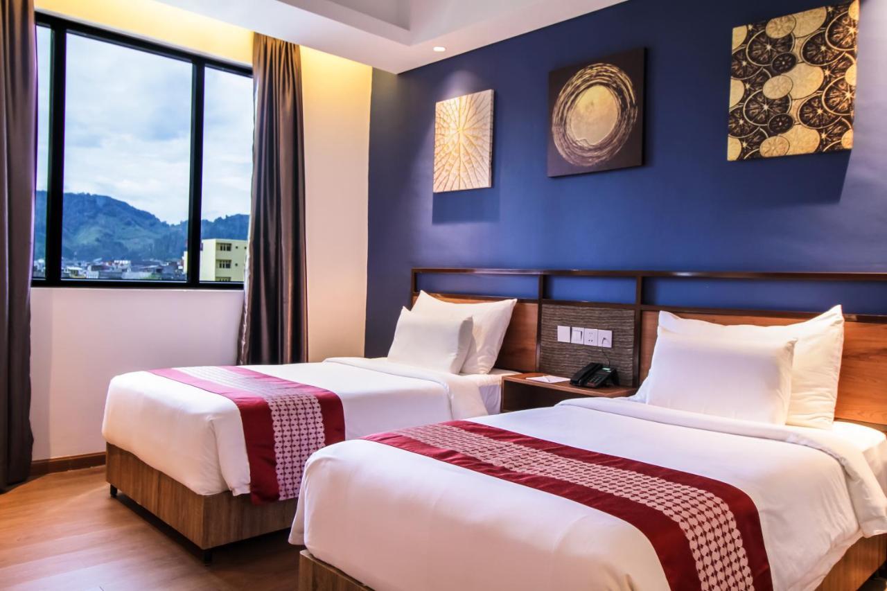 Parkside Gayo Petro Hotel Takengon ภายนอก รูปภาพ